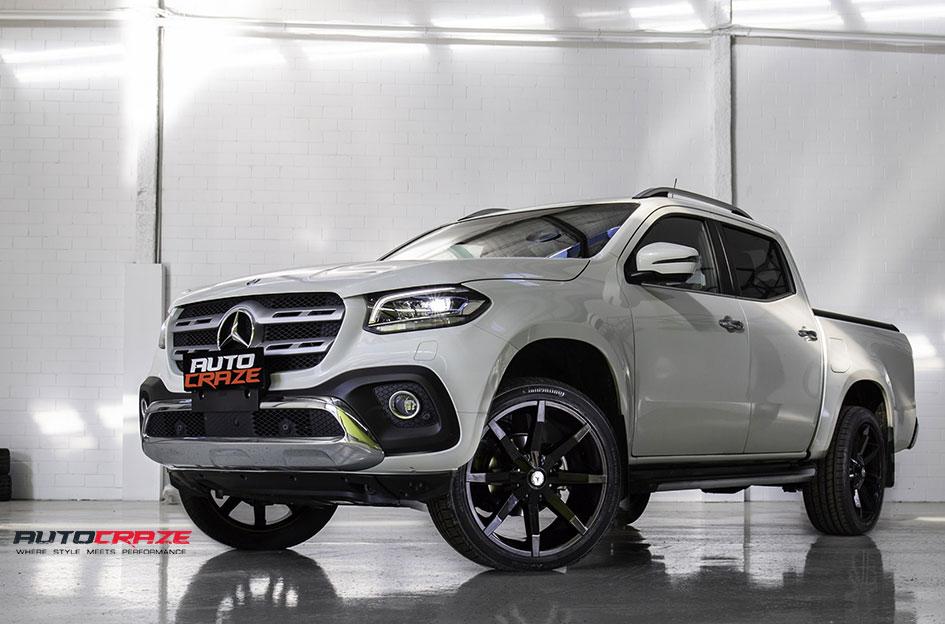 MERCEDES X CLASS SLIDE GLOSS BLACK